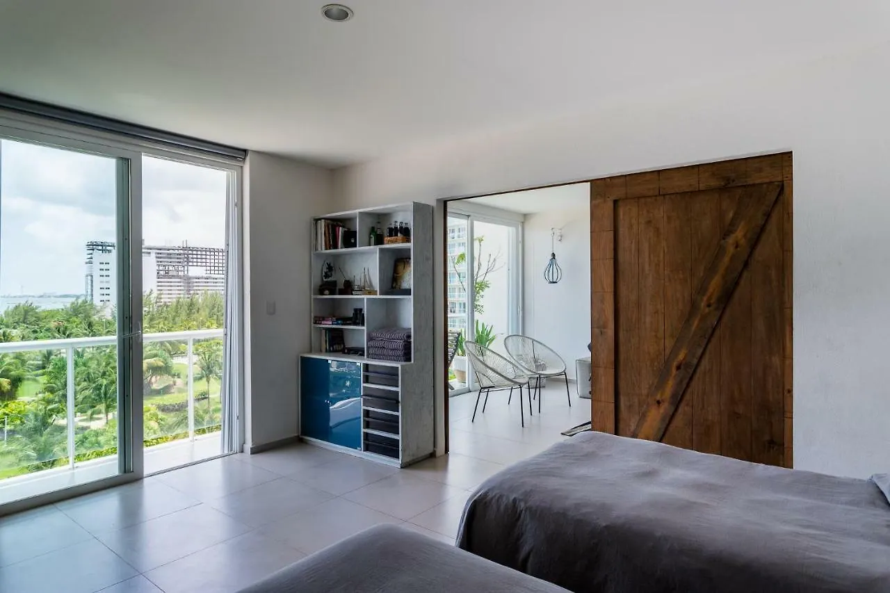 Ocean Beachfront 4 Bdr -Amazing Oceanview Διαμέρισμα Κανκούν 0*,